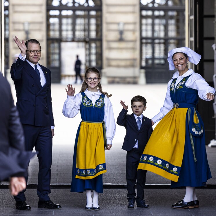 Estelle de Suecia, más coqueta que su madre, con zapatos de tacón en el Día Nacional