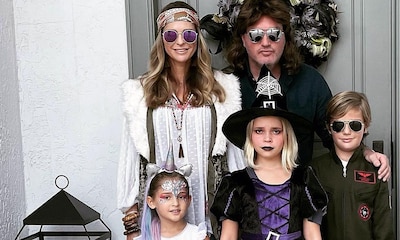 Magdalena de Suecia y su familia celebran un Halloween atípico con hippies, unicornios y un piloto