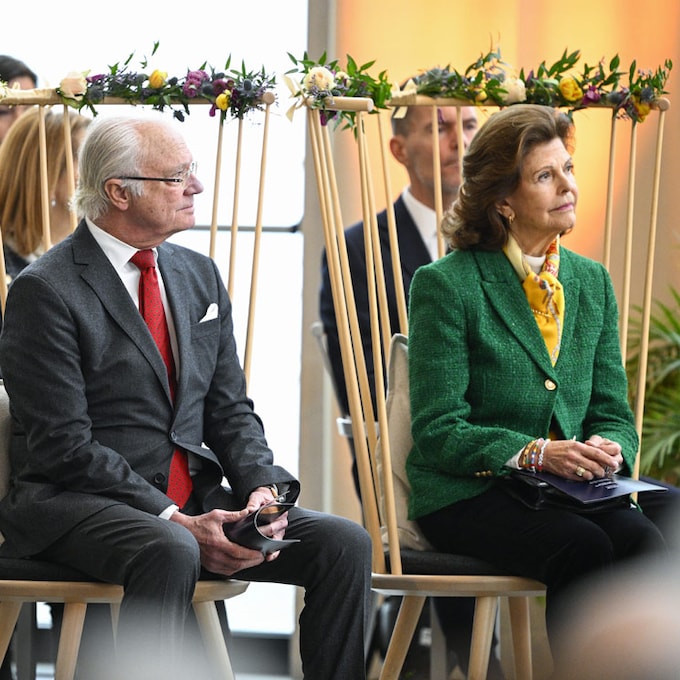 Carlos Gustavo de Suecia sigue con su agenda a cuatro días de su operación 