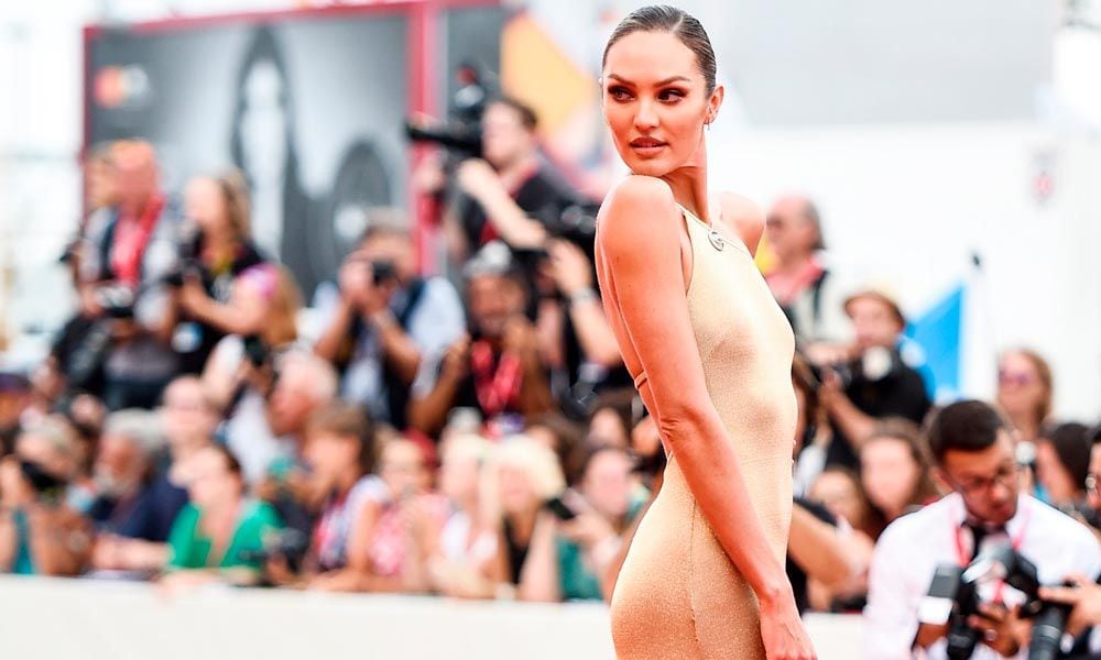 Consigue el cuerpo de Candice Swanepoel con estos productos para hacer ejercicio en casa