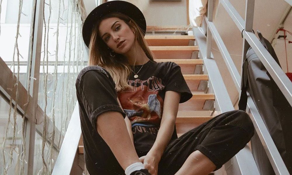 Las camisetas más cómodas para estar en casa y reciclar con tus vaqueros favoritos