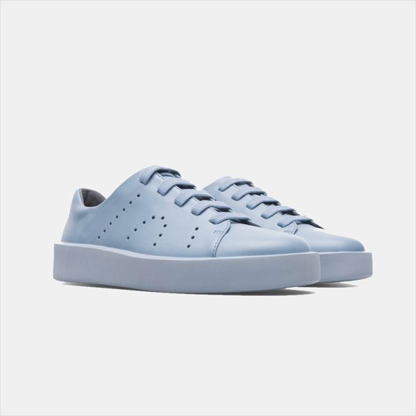 Zapatillas monocromáticas