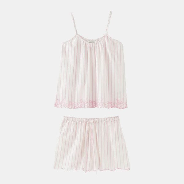 Pijama con estampado de rayas rosa y blanco