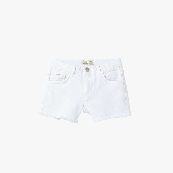 Pantalones cortos en dénim blanco