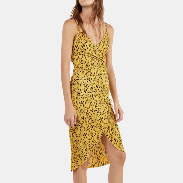 Vestido de tirantes con drapeados