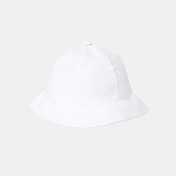 Gorro blanco de bebé