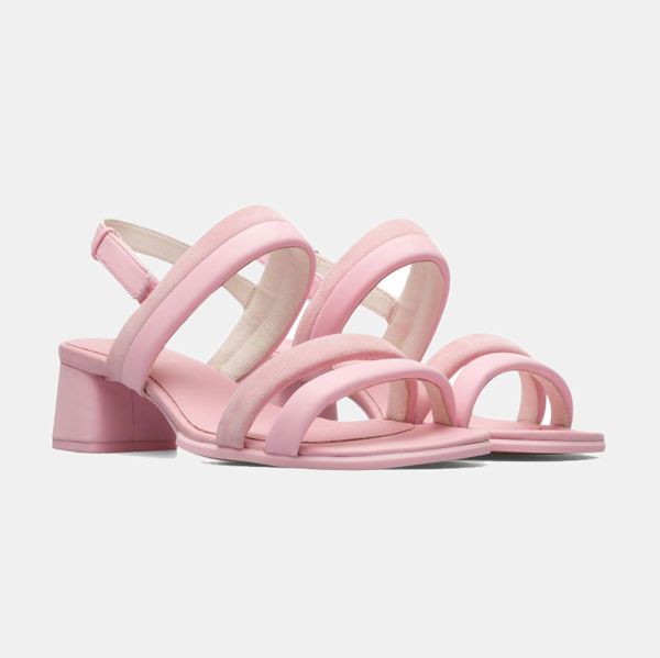 Sandalias multitira con tacón cuadrado