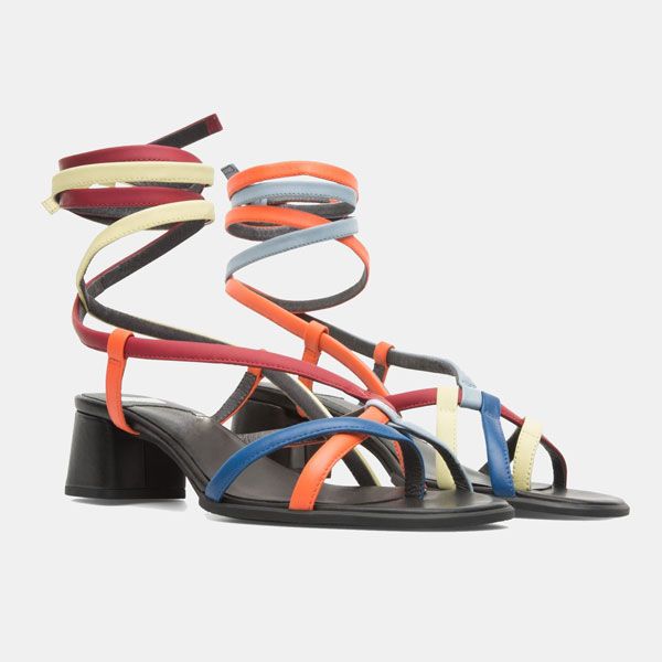 Sandalias con tiras romanas