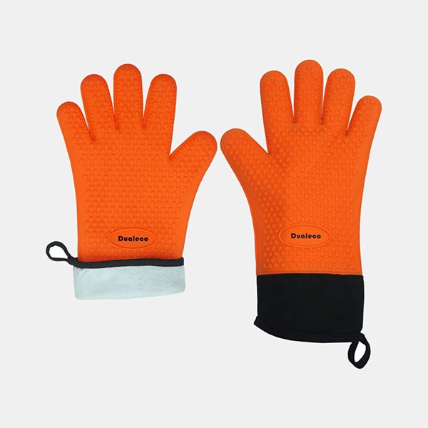 Unos guantes antillamas