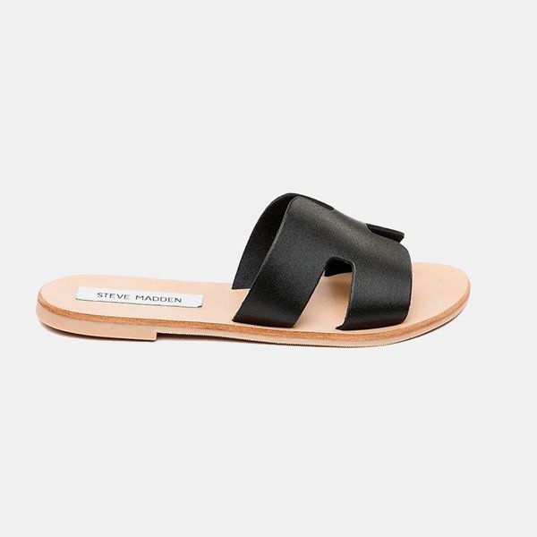 Unas sandalias planas