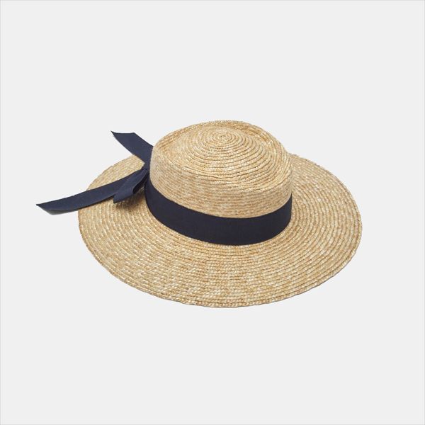 Sombrero de rafia