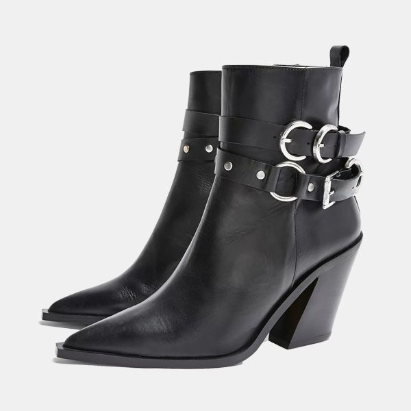 Botines detalle hebillas