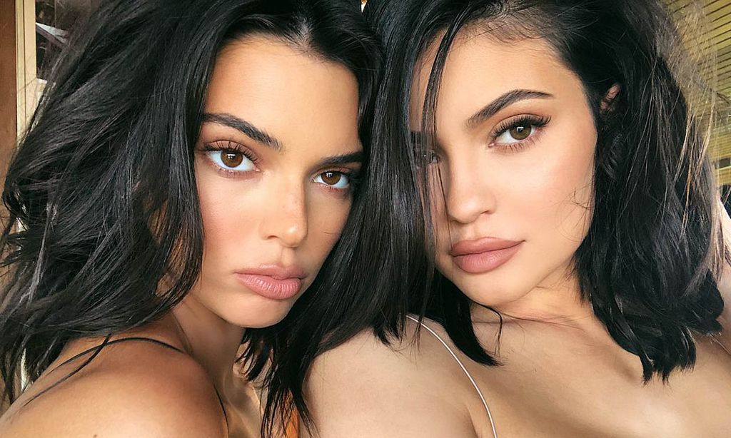 Kendall y Kylie Jenner eligen un básico de moda para cada día de la semana