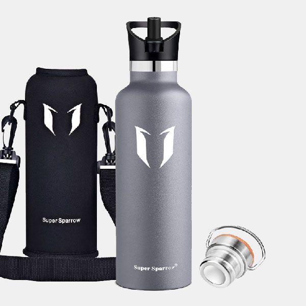 Botella de agua deportiva