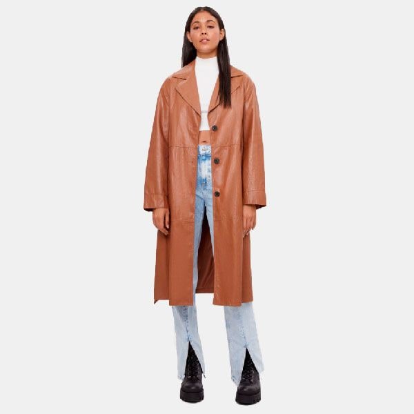 Bershka Abrigo de piel sint\u00e9tica marr\u00f3n look casual Moda Abrigos Abrigos de piel sintética