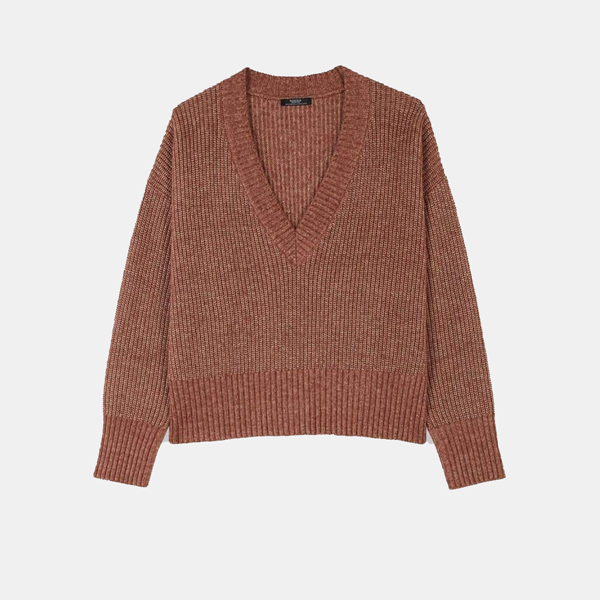 Jersey de punto para estilizar cuello y escote