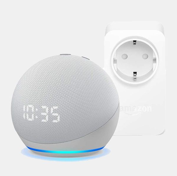 Altavoz con reloj y enchufe inteligente