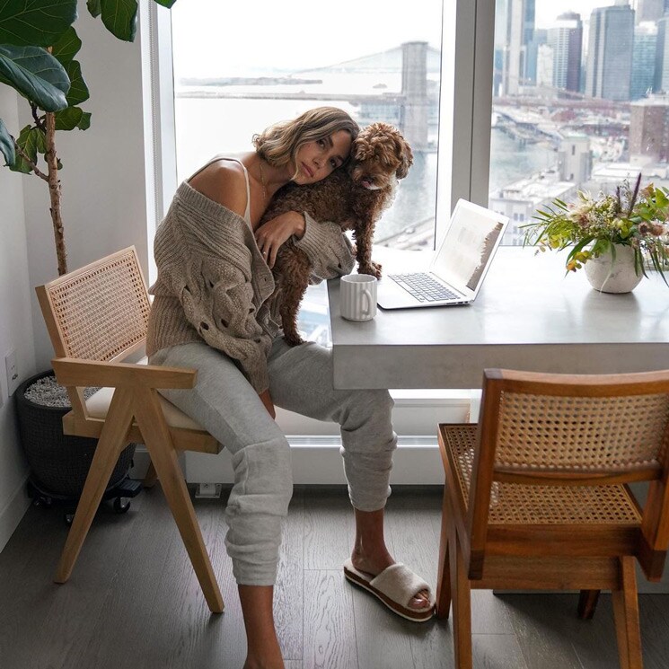 Jelena Marija con su perro