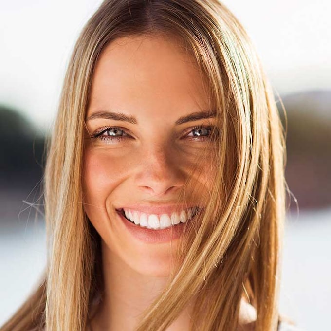 Consigue una sonrisa radiante con los mejores 'kits' de blanqueamiento dental para casa