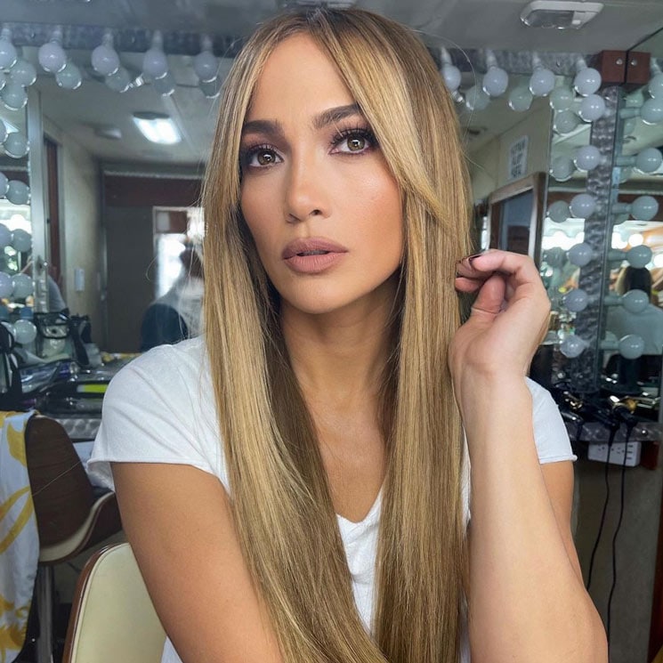 Jennifer Lopez con pelo liso por Chris Appleton