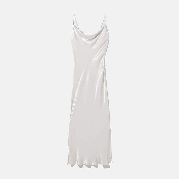 vestidos-satinados-blancos-bershka