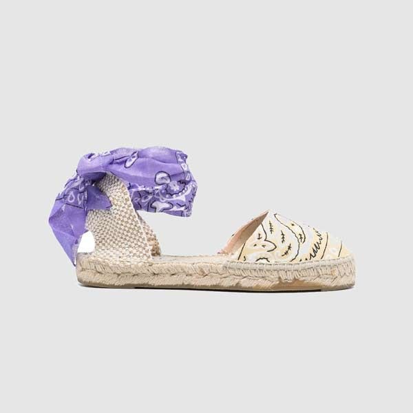 Para un look mucho más casual