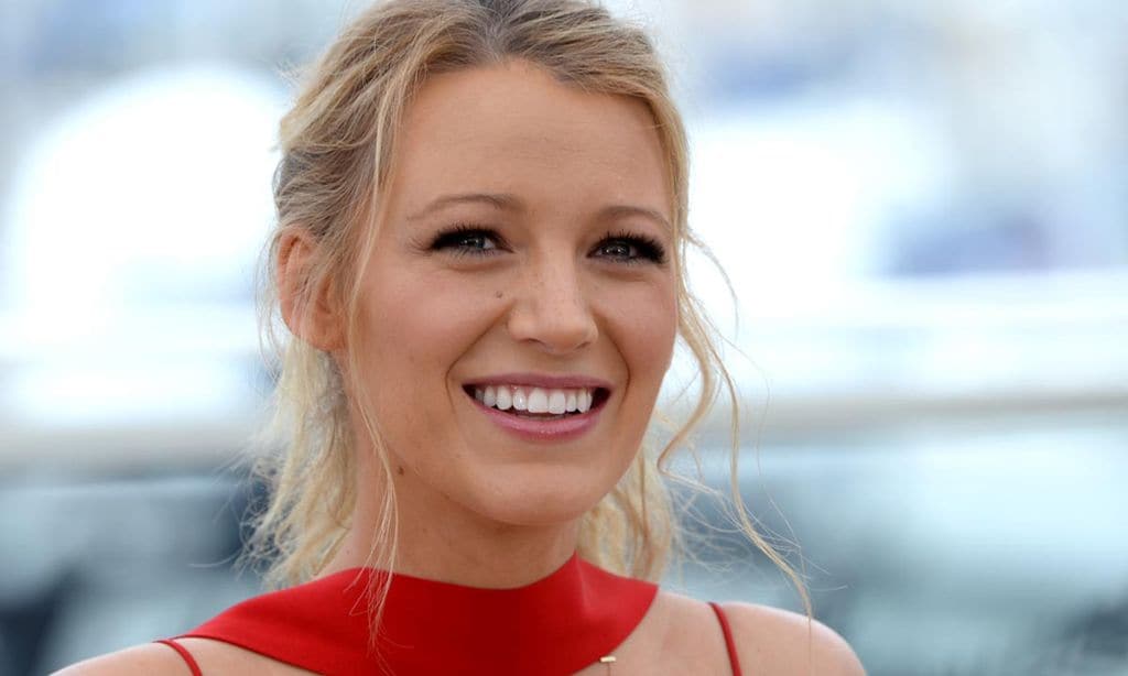 El iluminador líquido de Blake Lively y otros 'bestsellers' que también funcionan como prebase