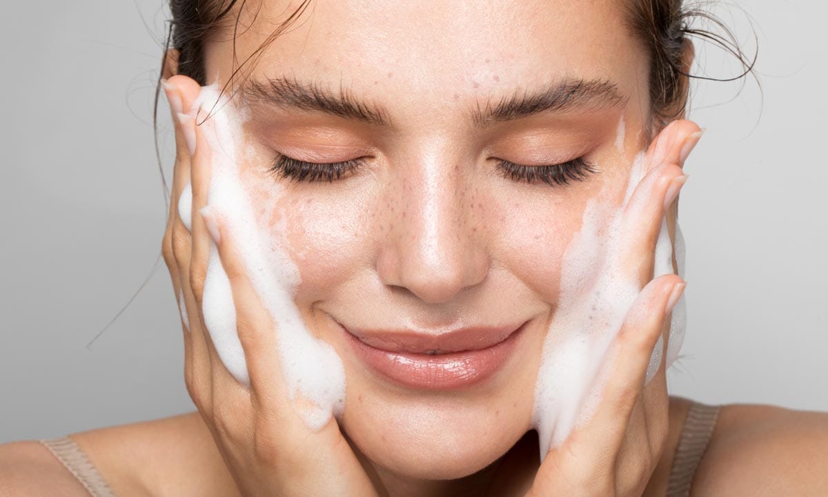 Descubre cuál es el mejor gel limpiador para el rostro según tu tipo de piel