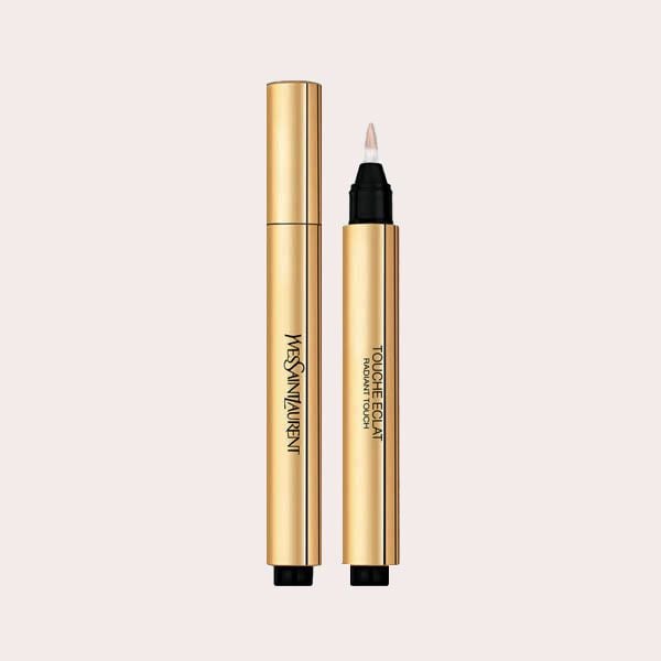 'TOUCHÉ ÉCLAT' DE YVES SAINT LAURENT