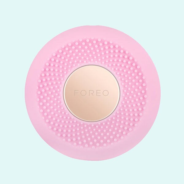 Una mascarilla intensiva en 90 segundos con UFO ™ mini de Foreo