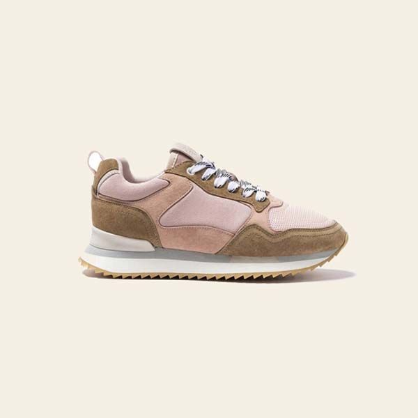 Las zapatillas de Sara Carbonero