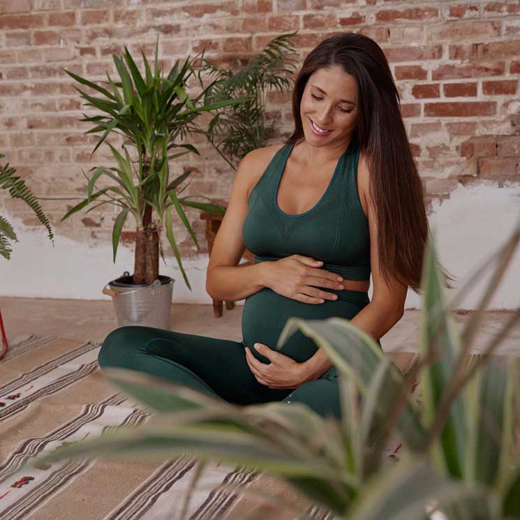 Los mejores leggins premamá los puedes conseguir en Calzedonia, Amazon y  Uniqlo