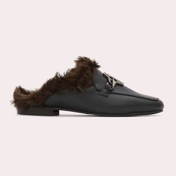 Para las 'fashionistas': Mules de mujer de piel en negro con pelo de Cuplé