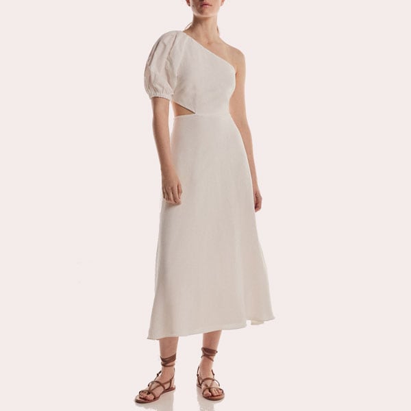 Vestido blanco asimétrico de lino de Pedro del Hierro