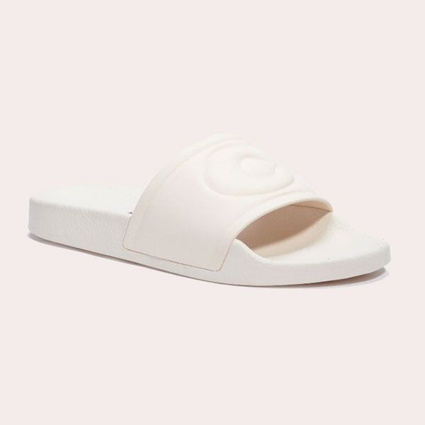Unas sandalias de pala para la playa
