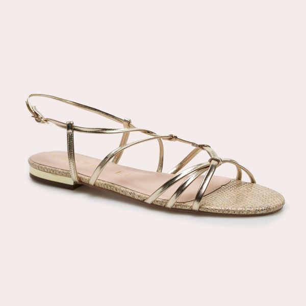 Unas sandalias planas muy especiales