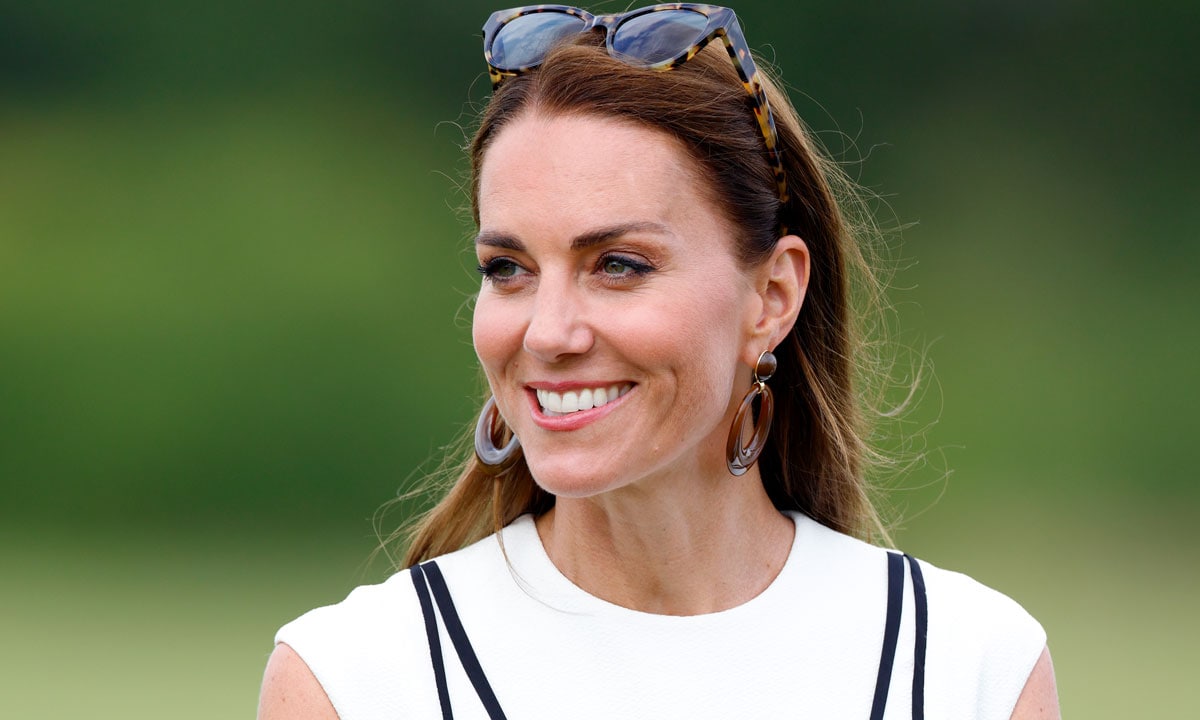 De las alpargatas de Kate Middleton al capazo de Jane Birkin: compra los bolsos y zapatos que son eternos