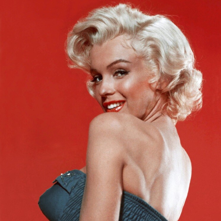 Marilyn Monroe posando