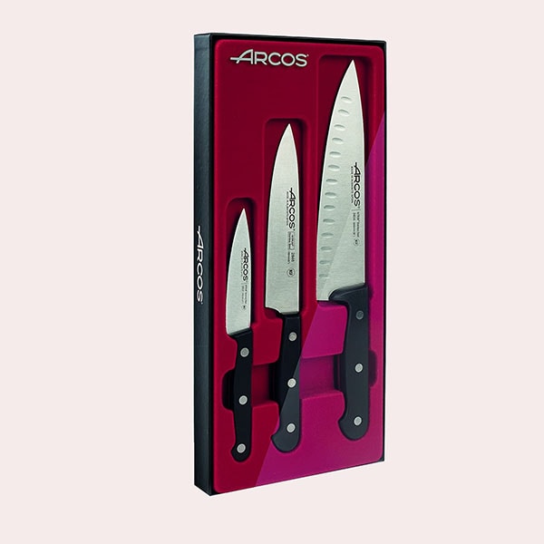https://www.hola.com/imagenes/seleccion/20230301227047/mejores-cuchillos-de-cocina/1-208-817/cuchillos-cocina-arcos-a.jpg