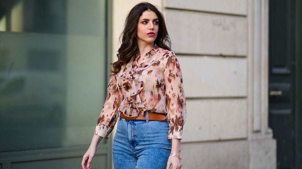 10 camisas y blusas de rebajas que transformarán todos tus looks