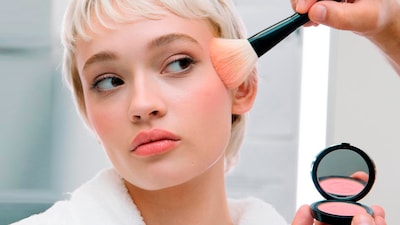 9 productos de maquillaje para sumarte a la tendencia 'coquette' más viral