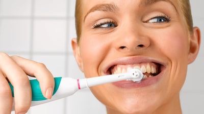 Compra uno de los mejores cepillos de dientes eléctrico de Oral-B con un 40% de descuento