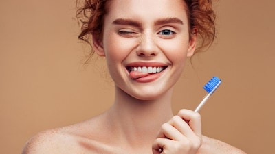 ¿Quieres saber por qué deberías decirle 'sí' a una pasta de dientes sin flúor?