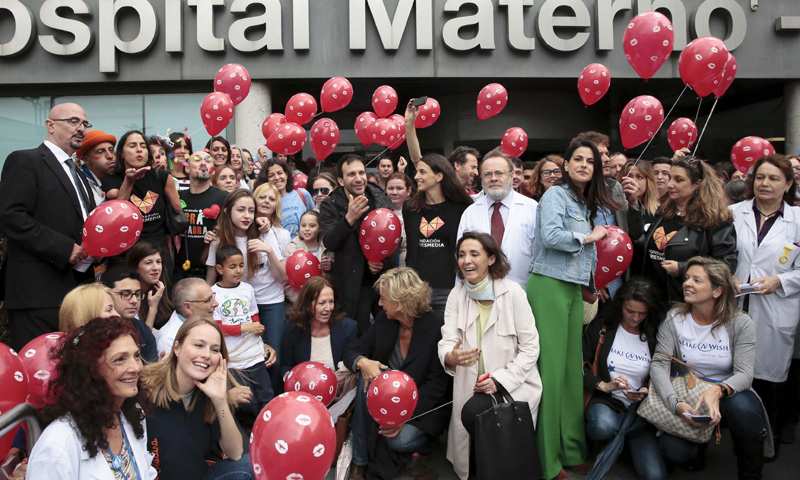 ‘Un mar de besos’, globos y muchas sonrisas en el Día Nacional del Niño Hospitalizado