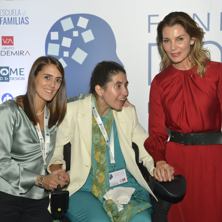 Carolina Herrera y Mar Flores muestran su apoyo a las personas que sufren daño cerebral