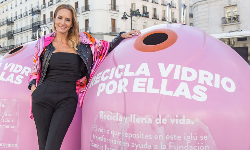 Sandra Ibarra presenta la iniciativa 'Recicla por ellas'