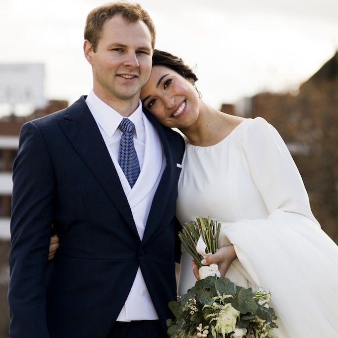 Lucía y Christopher: una entrañable boda con acento americano 