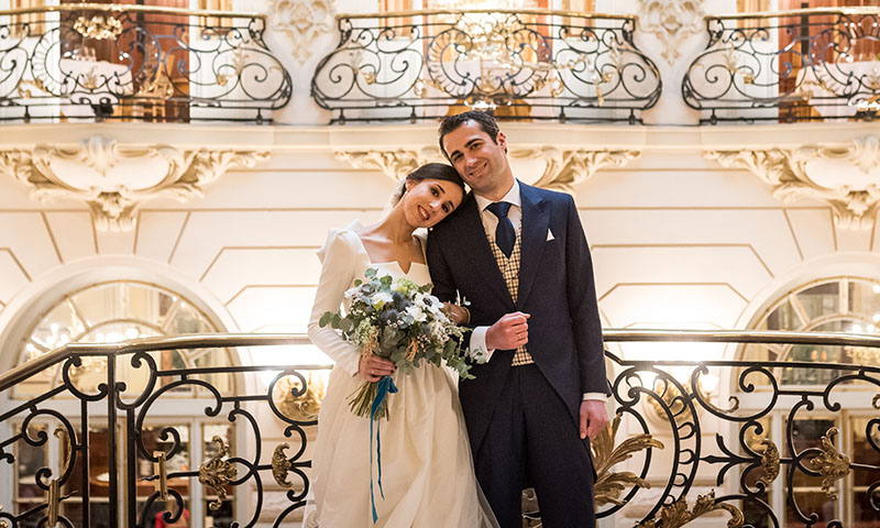 La emocionante boda de Javier y María en el Real Casino de Madrid