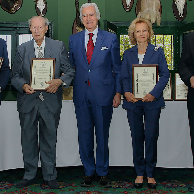 Elena Salgado recibe el Diploma de Miembro de Mérito de la Fundación Carlos III