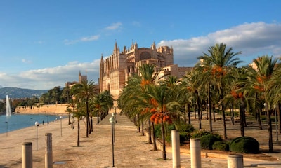Palma de Mallorca, ciudad turística y monumental